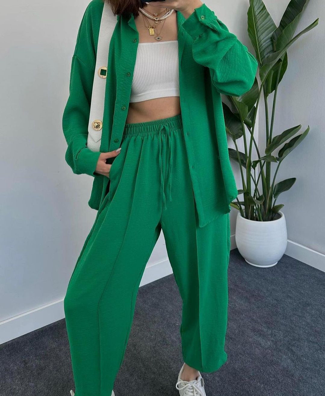 Damen Lässiges zweiteiliges Lounge-Set aus Crêpe mit Oversize-Hemd und hohem Elastikbund Shop Nory