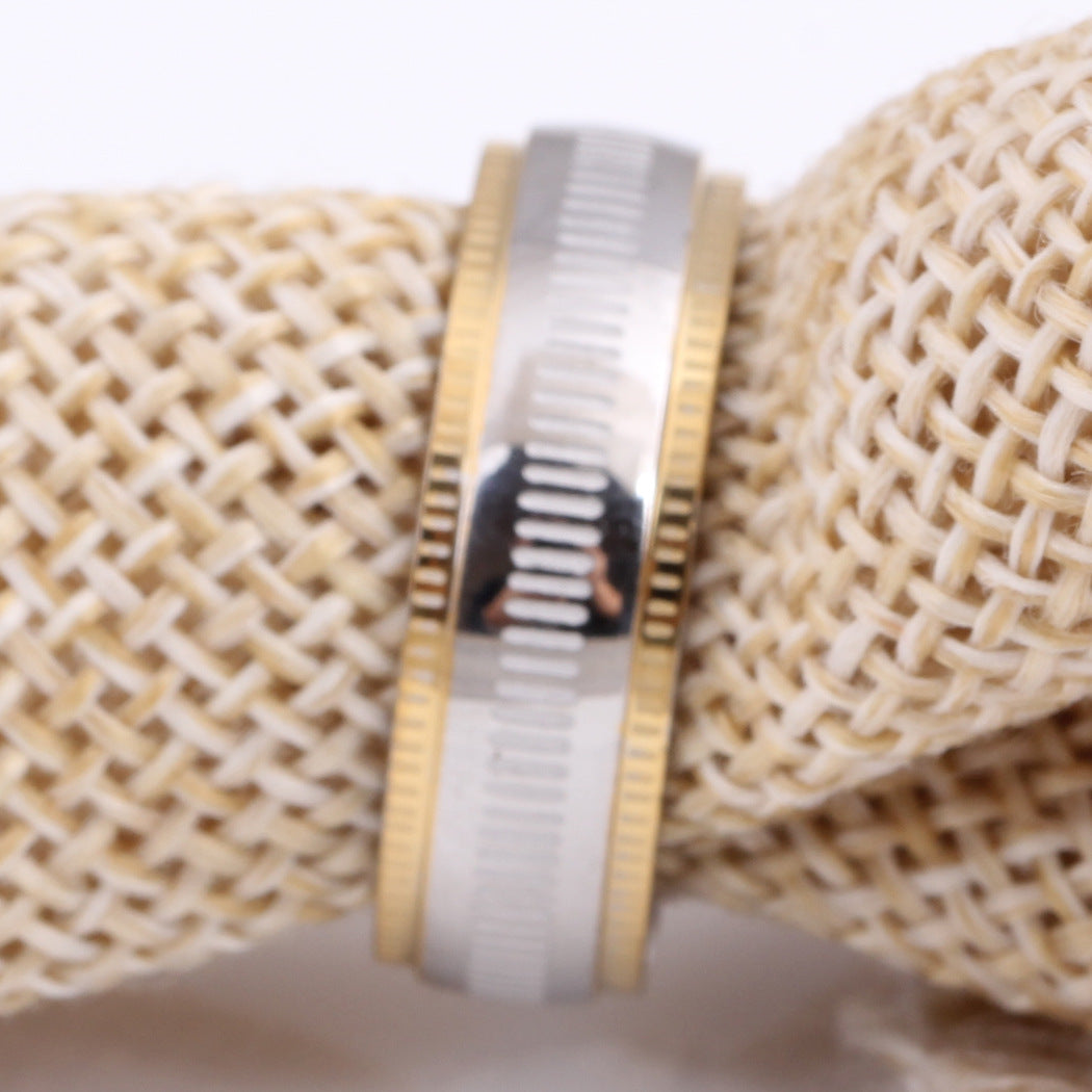 Damen Ring mit stilvollem, zweifarbigem Design und feiner Oberflächenstruktur Shop Nory