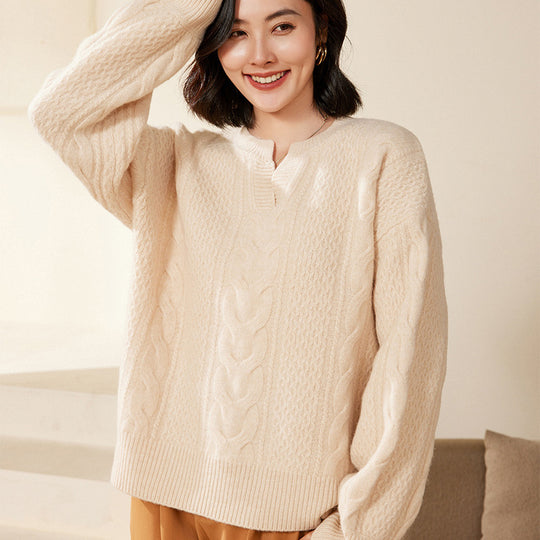 Damen Oversize Zopfstrick-Pullover mit V‑Einsatz und kaschmirähnlicher Weichheit Shop Nory