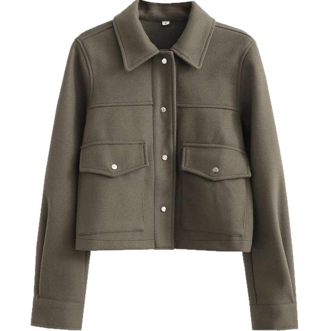 Damen Kurz geschnittene Wolloptik-Jacke mit Pattentaschen und Druckknöpfen Shop Nory