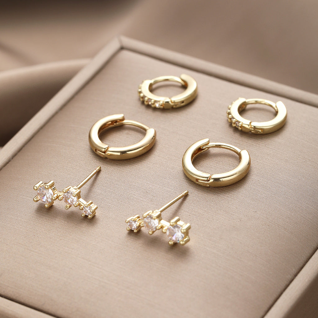 Damen Ohrstecker-Set mit funkelnden Kristallen und elegantem Design Shop Nory