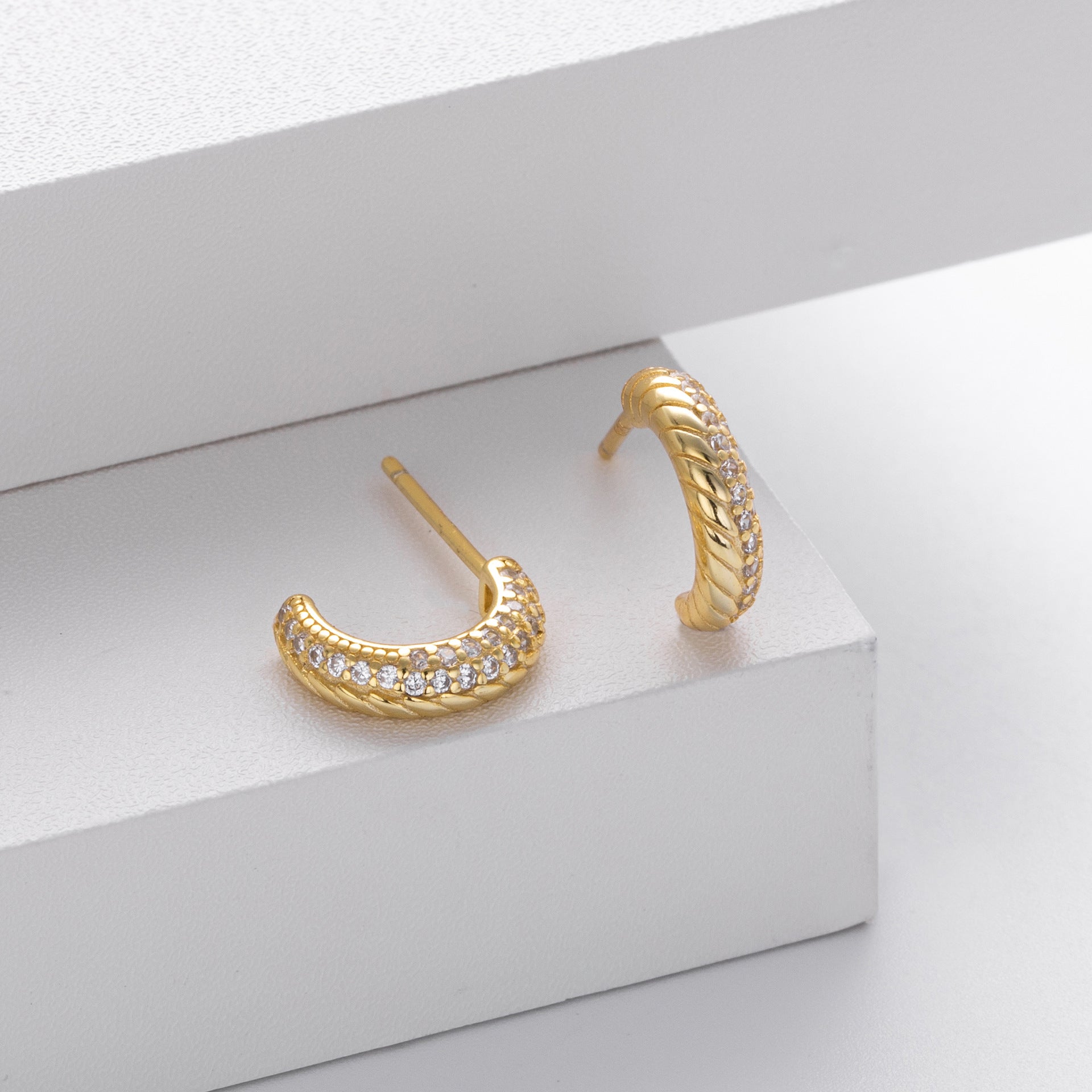Damen Ohrhänger mit eleganter Zirkon-Verzierung aus hochwertigem 925 Sterling Silber Shop Nory
