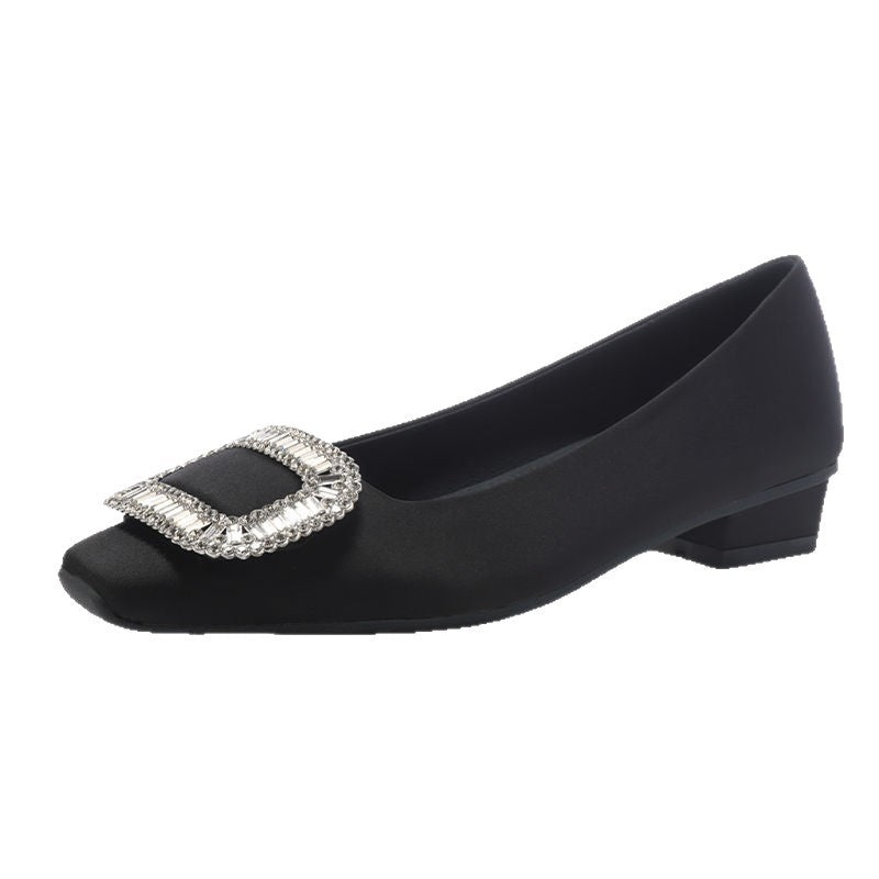 Damen Satin-Ballerinas mit quadratischer Zehenbox, mittlerem Blockabsatz und Kristallschnalle Shop Nory
