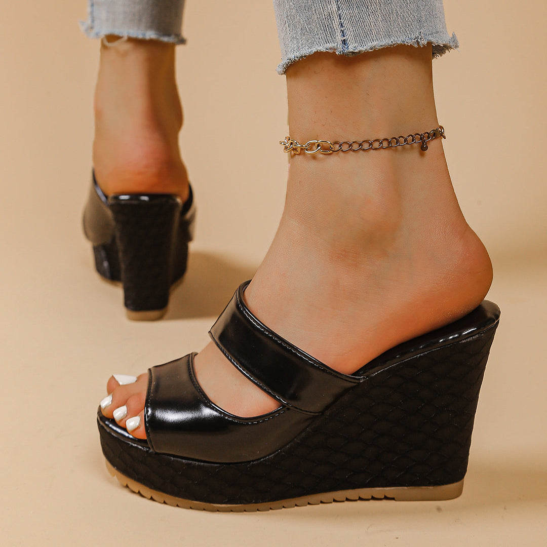 Damen Hochfront-Sandaletten mit stylischem Plateau und komfortablen Riemen Shopnory