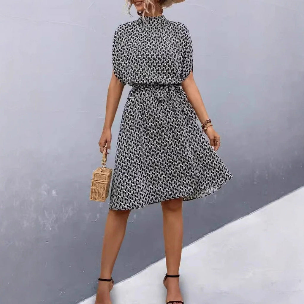 Damen Midikleid mit elegantem Bindegürtel und modischem Stehkragen