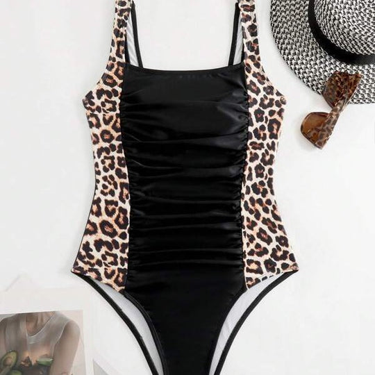 Damen Einteiler Badeanzug mit raffiniertem Leo-Design und figurformendem Schnitt