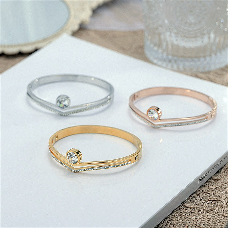 Damen Ring mit funkelndem Kristall und eleganter Struktur Shop Nory