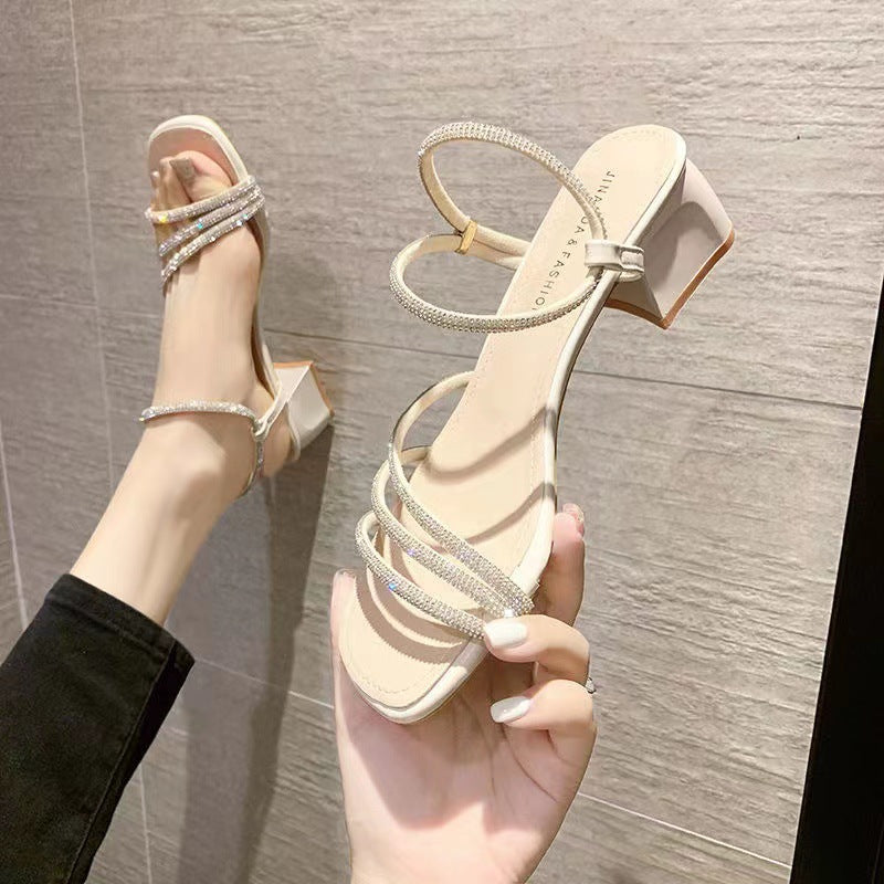 Damen Elegante Strass‑Riemchen Sandaletten mit quadratischer Zehenbox und stabilem Blockabsatz Shop Nory