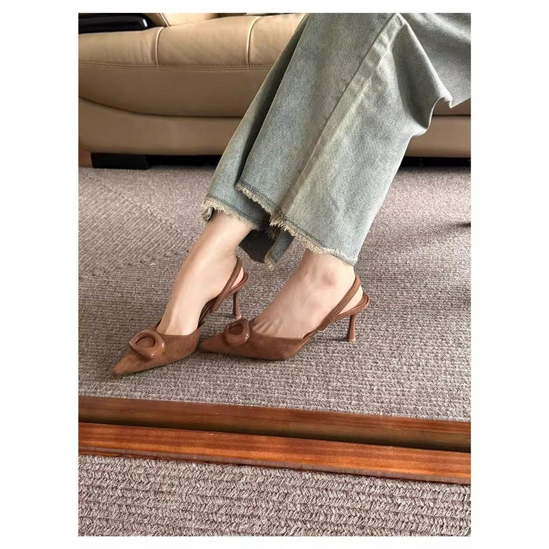 Damen Elegante spitz zulaufende Slingback-Pumps aus Veloursoptik mit dekorativem Resin‑Ring und schlankem Pfennigabsatz Shop Nory
