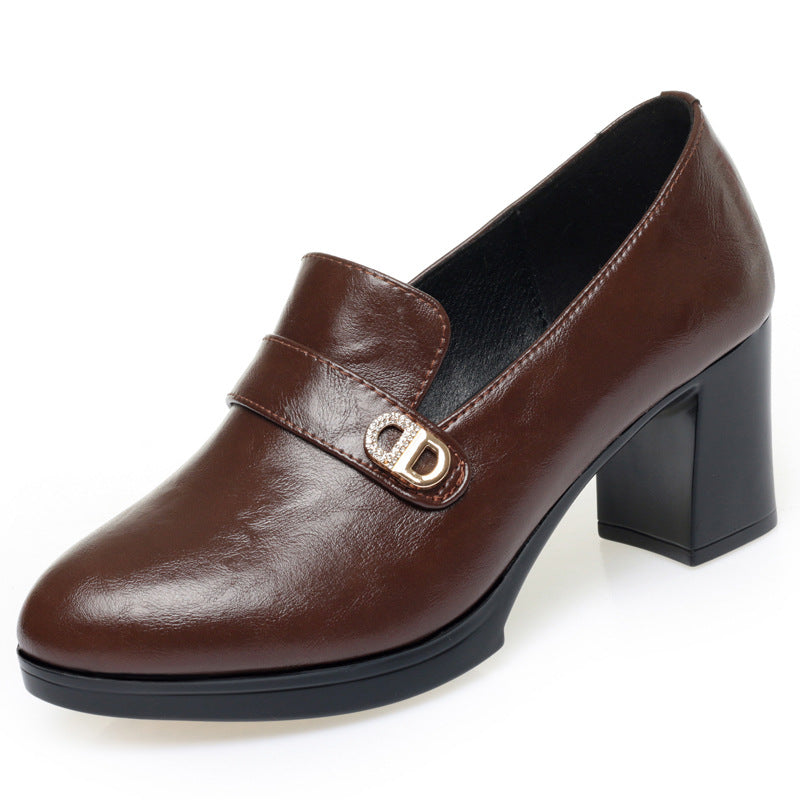 Damen elegante Pumps mit modischem Verschlussdetail