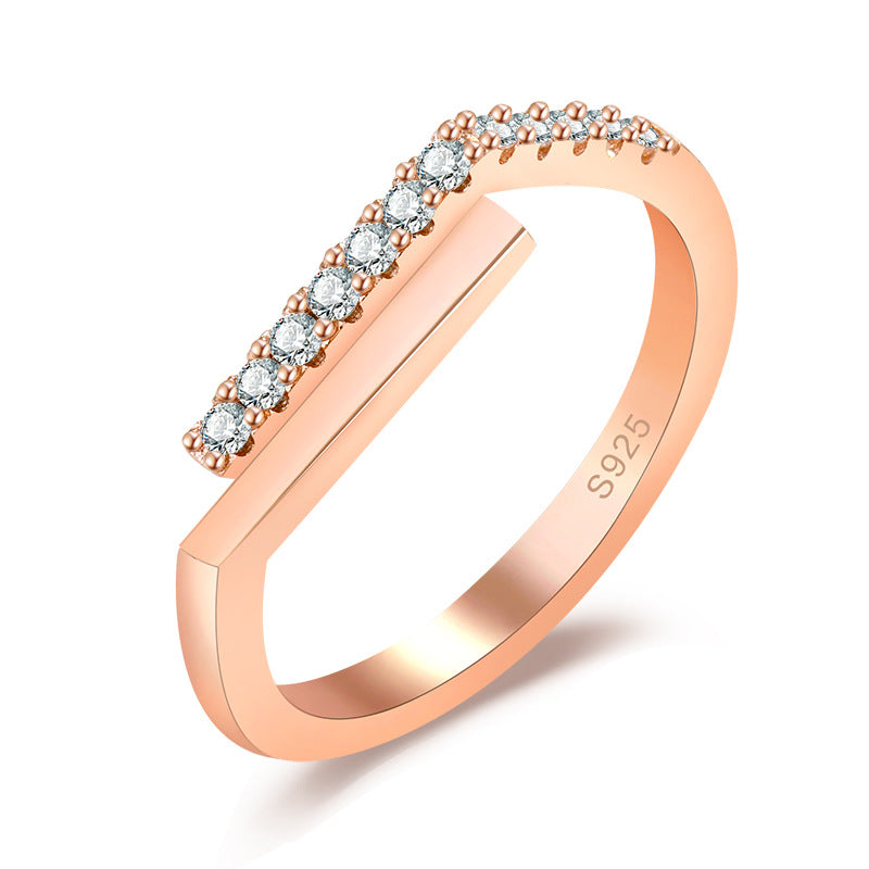Damen Funkelnder Ring mit elegantem Design und Zirkonia-Akzenten Shop Nory