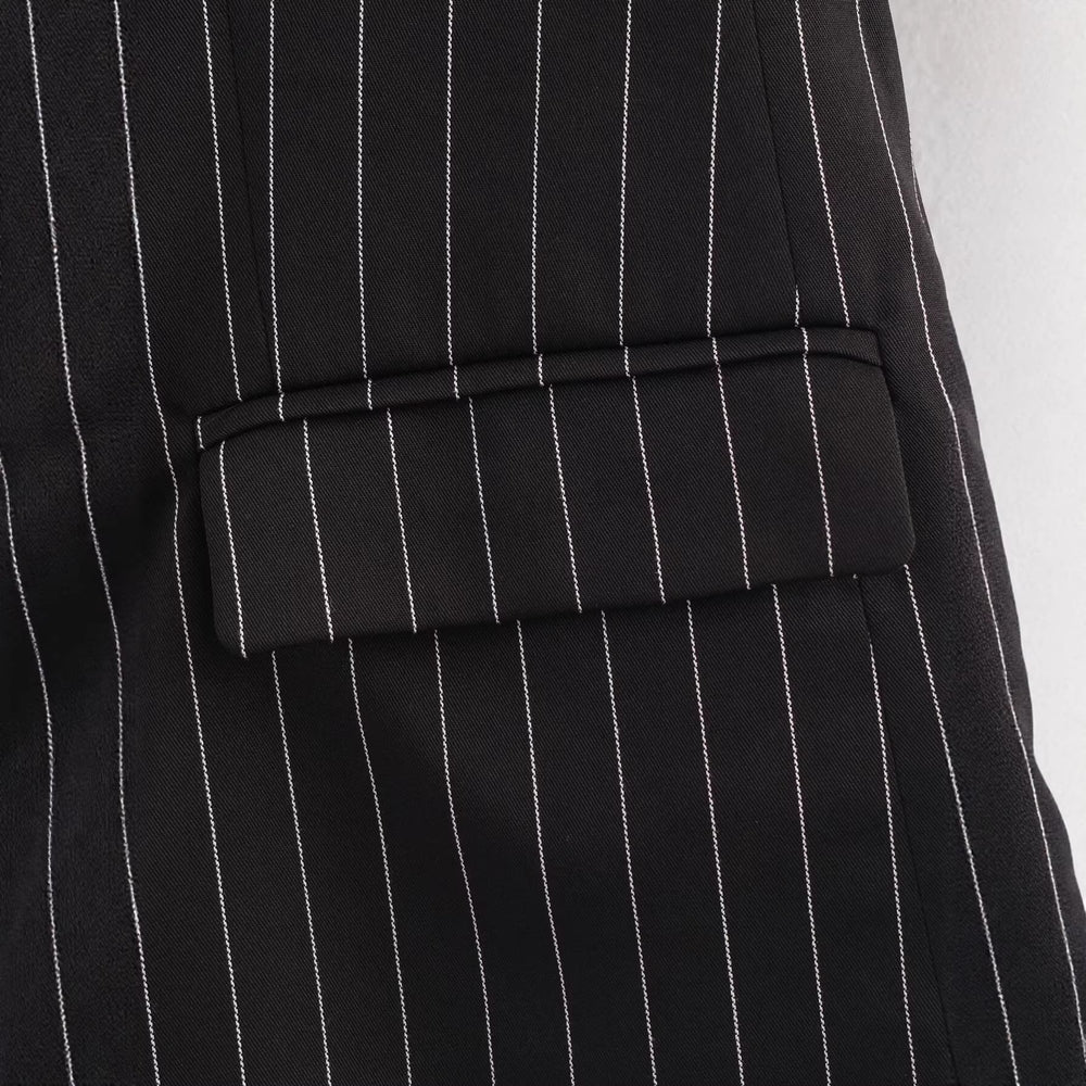 Damen Nadelstreifen-Blazer mit weitem Revers und Pattentaschen Shop Nory