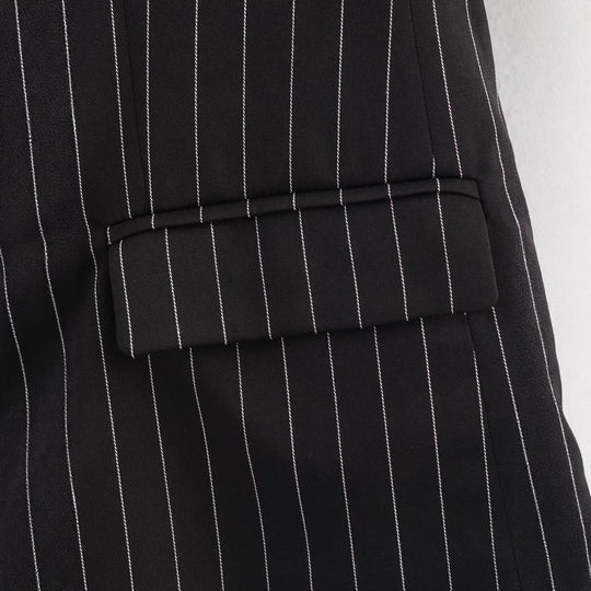Damen Nadelstreifen-Blazer mit weitem Revers und Pattentaschen Shop Nory