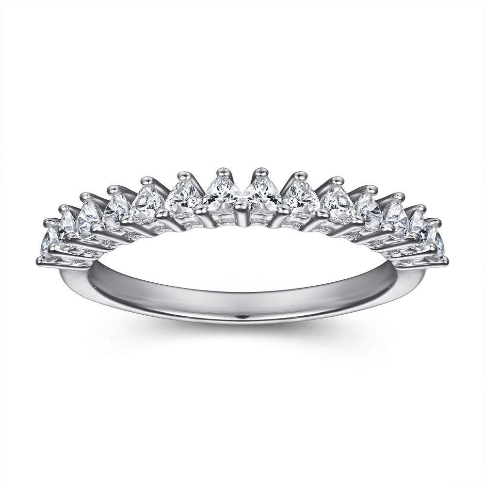 Damen Verlobungsring mit herzförmigem Hauptstein und kunstvollem Zirkonia-Besatz Shop Nory