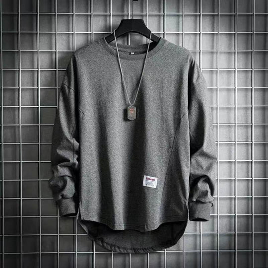 Herren weites Langarm-Sweatshirt mit verlängertem Rückensaum und aufgenähtem Label Shop Nory