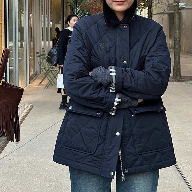 Damen Modische Steppjacke mit hochgeschlossenem Kragen und großen Taschen Shop Nory