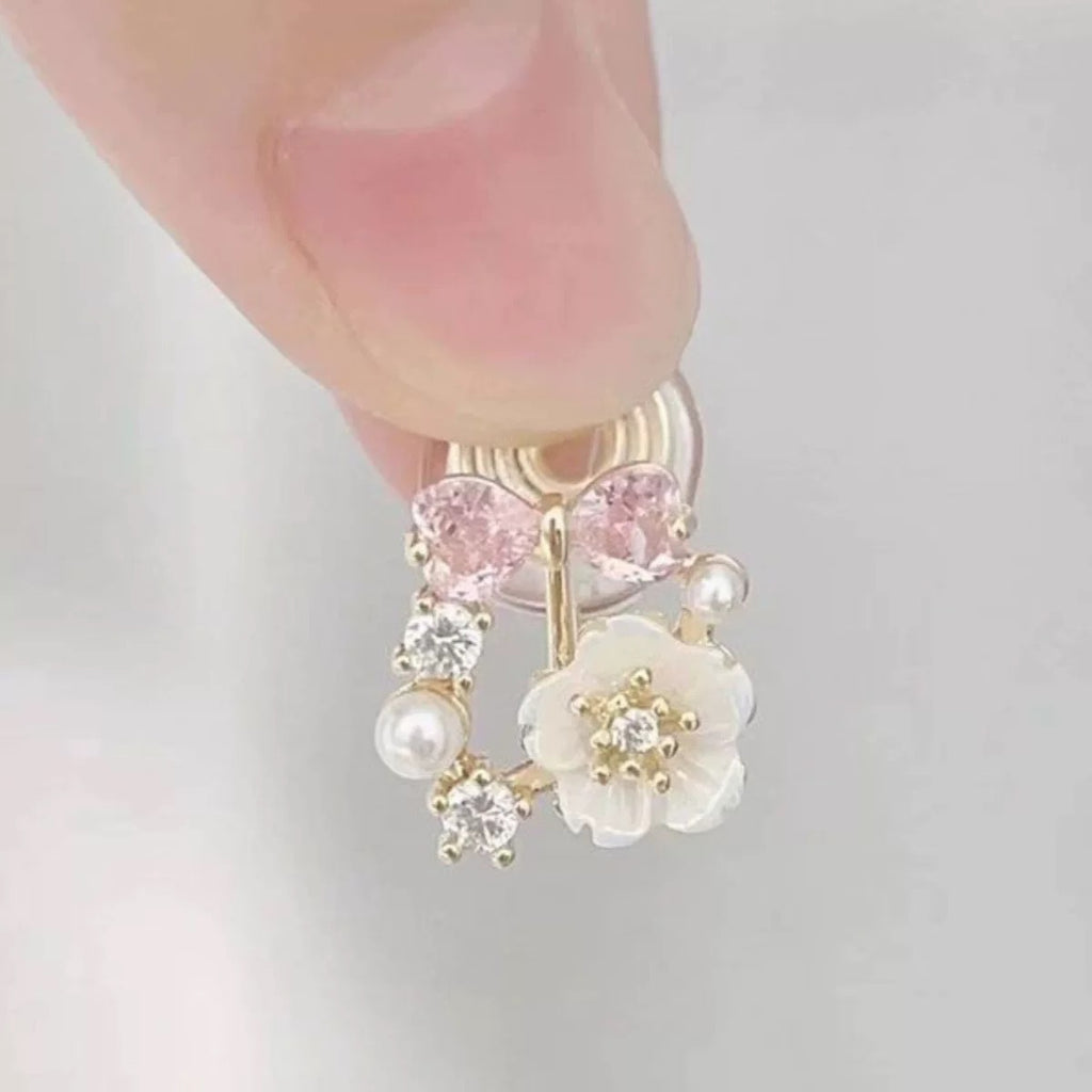 Damen Ohrringe mit kunstvollem floralen Design und zarten Zirkonia Shop Nory