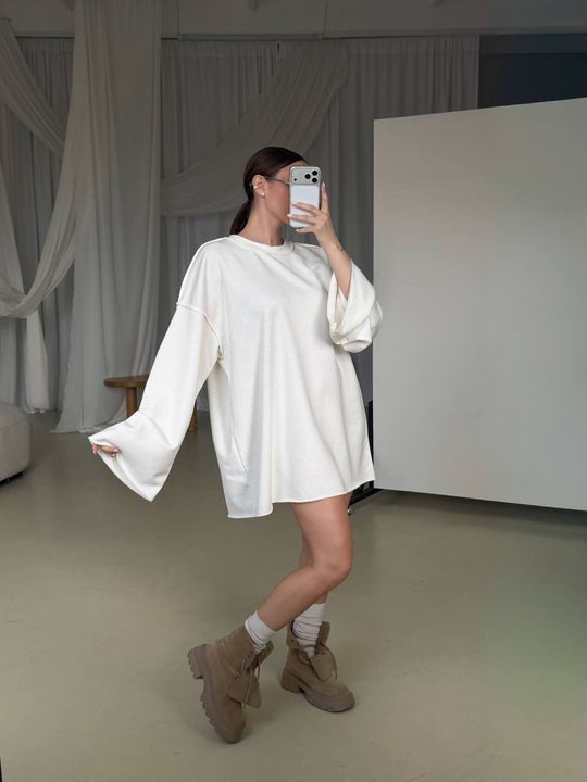 Damen oversized Sweatshirt-Kleid mit ausgefranstem Saum und weiten Glockenärmeln Shop Nory