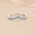 Damen einzigartiger V-förmiger Zirkonia-Ring Shop Nory