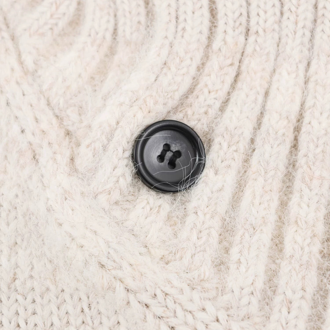 Damen Oversized Strickpullover mit hohem Rippkragen, Knopfdetail und V‑Ausschnitt Shop Nory