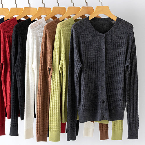Damen Feiner Strick-Cardigan mit Zopfmuster, Rundhals und Knopfleiste Shop Nory
