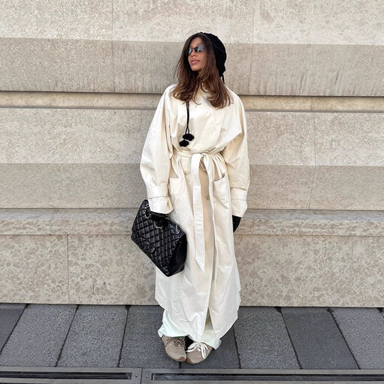 Damen Maxilanger taillierter Trenchcoat aus leichter Baumwollmischung mit Bindegürtel Shop Nory
