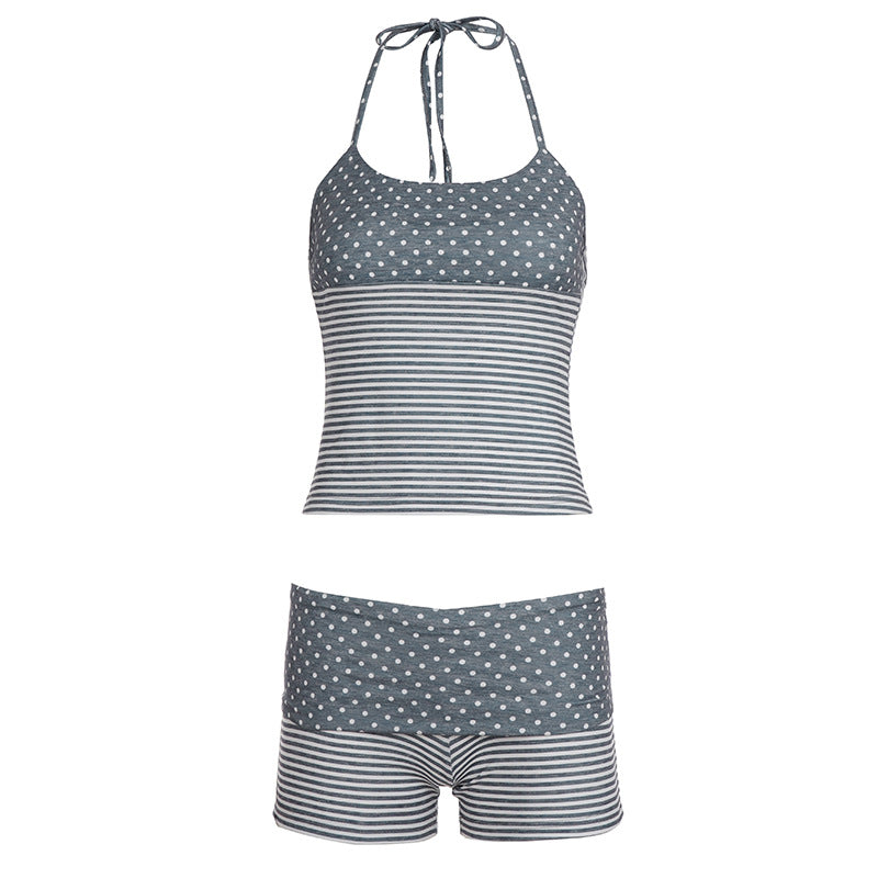 Damen Bikini-Set mit gestreiftem Oberteil und kurzer Hose Shopnory