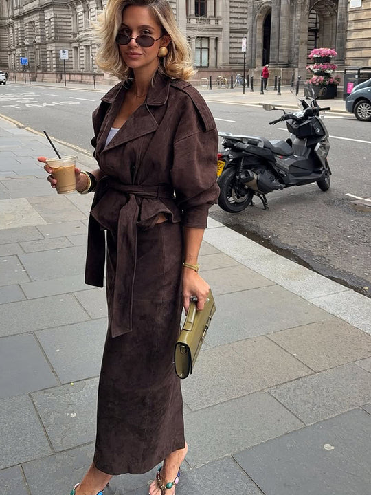 Damen Velours‑Suede Trenchcoat mit Taillengürtel und Peplum‑Silhouette Shop Nory