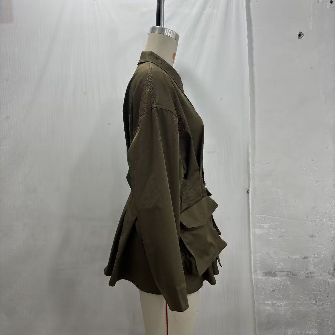 Damen Oversize-Boxy-Übergangsjacke mit großen Pattentaschen und Tunnelzug Shop Nory