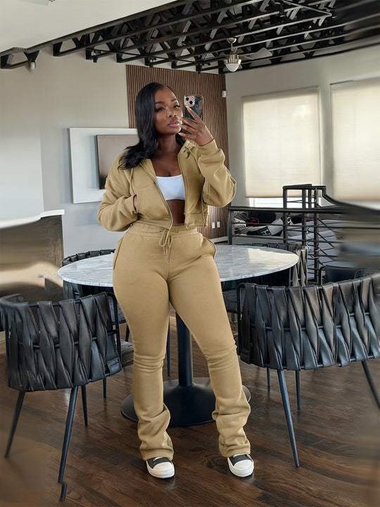 Damen nan kurz geschnittenes Zip-Hoodie und Highwaist-Jogginghose-Set mit Kordelzug und leicht gerafften Knöchelabschlüssen Shop Nory