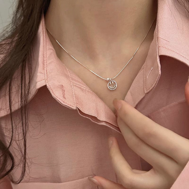 Damen Halskette mit lässigem Smiley-Anhänger und feiner Kette Shop Nory