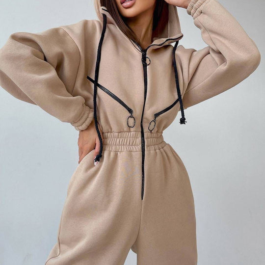 Damen taillierter Kapuzen-Jumpsuit mit elastischem Bund und markanten Kontrast-Reißverschlüssen Shop Nory