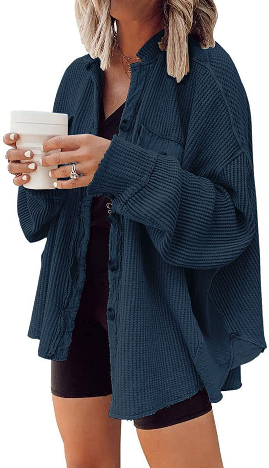 Damen Lässige Waffle-Strickjacke mit praktischen Taschen und Knopfdetails
