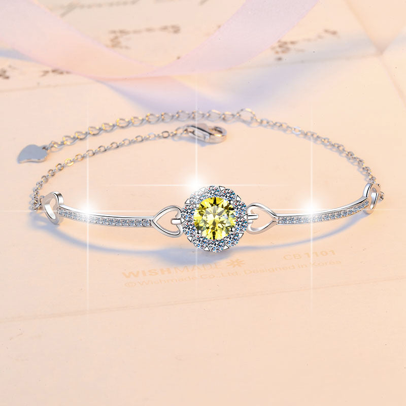 Damenarmband mit funkelndem Herzdesign und strahlendem Kristall Shop Nory