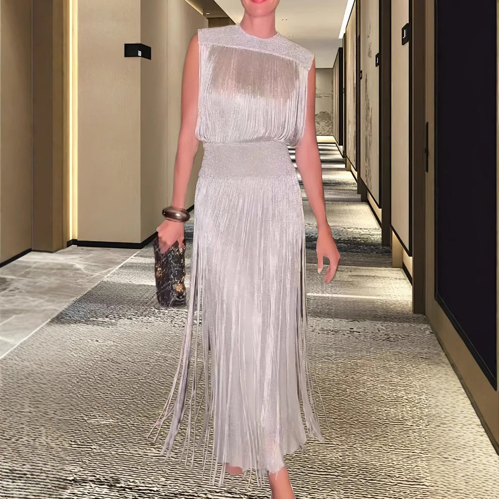 Damen Elegantes Abendkleid mit schwingendem Saum