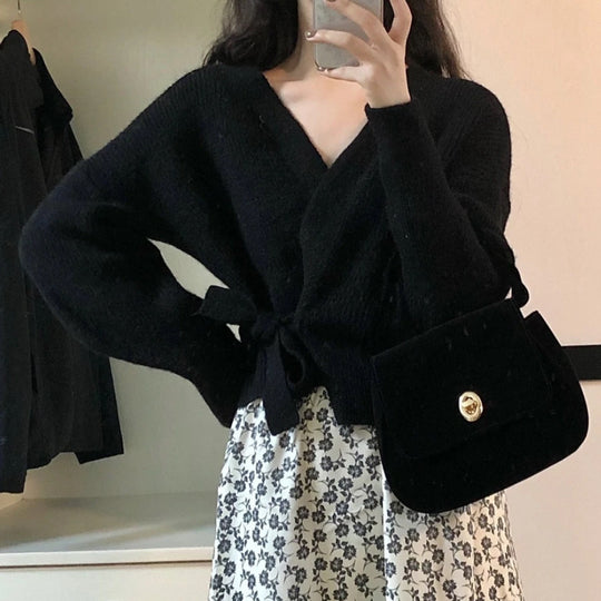 Damen Wickel-Strickjacke mit V-Ausschnitt, Taillenschleife und Ballonärmeln Shop Nory