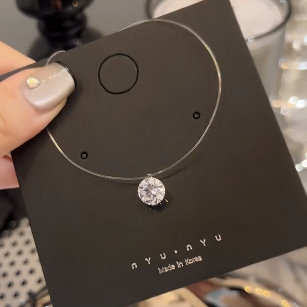 Damen Halskette mit funkelndem Zirkon-Anhänger Shop Nory