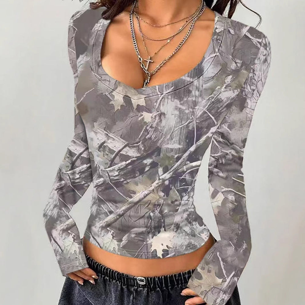 Damen Camouflage Langarmshirt mit V-Ausschnitt und modernen Details