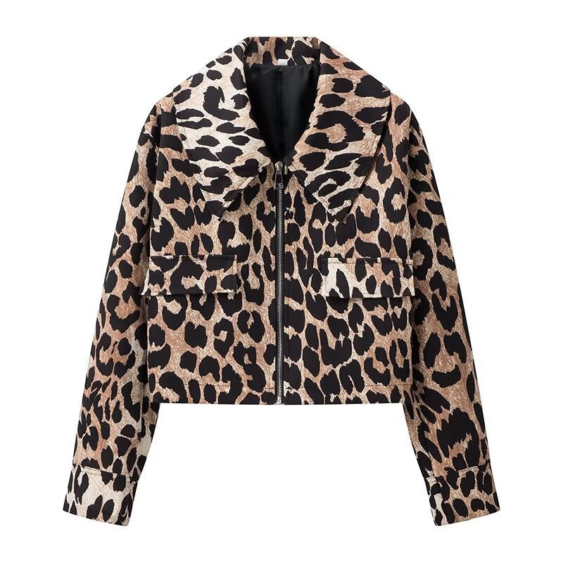 Damen Cropped-Fieldjacke im Leopardenmuster mit breitem Revers und Pattentaschen Shop Nory