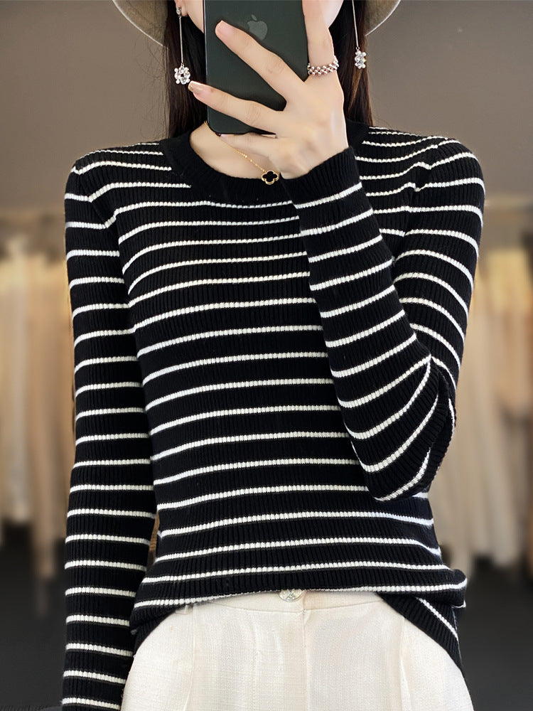 Damen Schmal geschnittener Feinstrick-Pullover mit dezenter Streifenstruktur und Rundhals Shop Nory