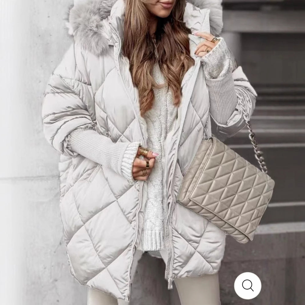 Damen nan weit geschnittener gesteppter Winterparka mit Kapuze Kunstpelzbesatz und Rippbündchen Shop Nory