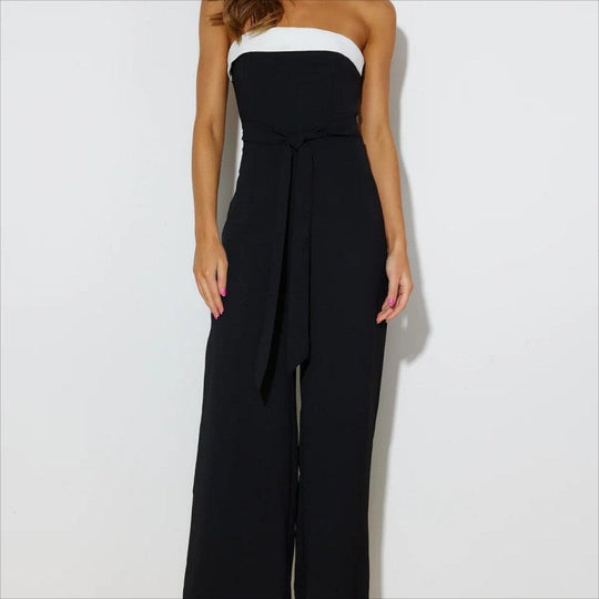 Damen Jumpsuit mit taillierendem Design und elegantem Trägerless-Schnitt
