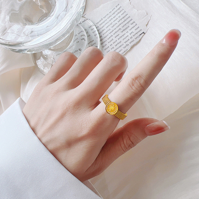 Damen Ring mit prägnantem Münzdesign und netzartigem Band Shop Nory