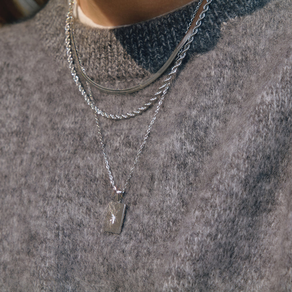 Damen mehrlagige Halskette mit filigranem Anhänger und robustem Edelstahl Shop Nory
