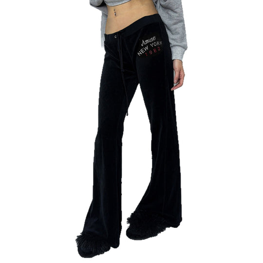 Damen nan weite Velours-Loungehose mit Tunnelzugbund, Kordelzug und dezenter Logo-Stickerei Shop Nory