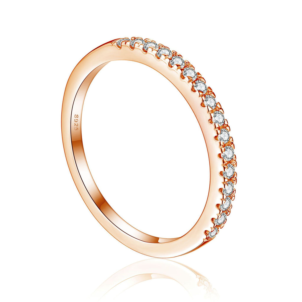 Damen Schmuckset mit funkelnden Zirkonringen und eleganter Halskette Shop Nory