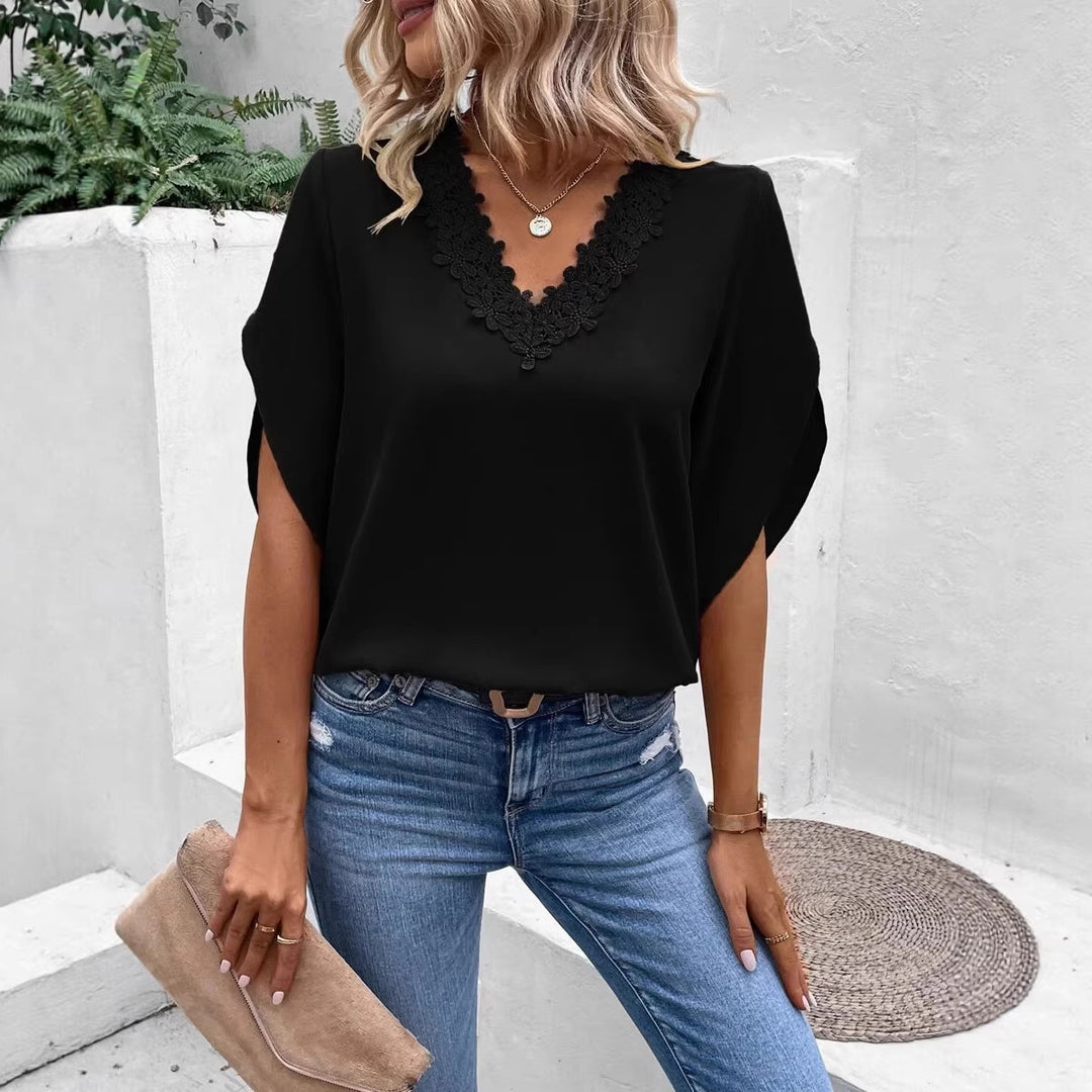 Damen Elegante V-Ausschnitt Bluse mit floraler Spitzenkante und Fledermausärmeln Shop Nory