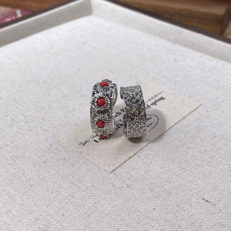 Damenring mit kunstvollem Diamantmuster und feiner Detailverarbeitung Shop Nory