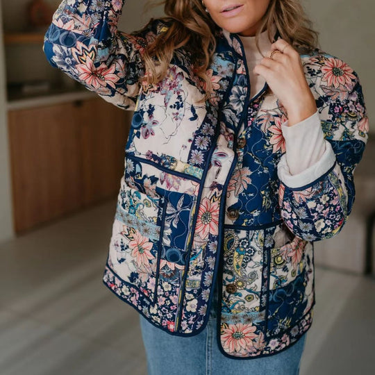 Damen Gepatchte Steppjacke in floraler Patchwork‑Optik Shop Nory