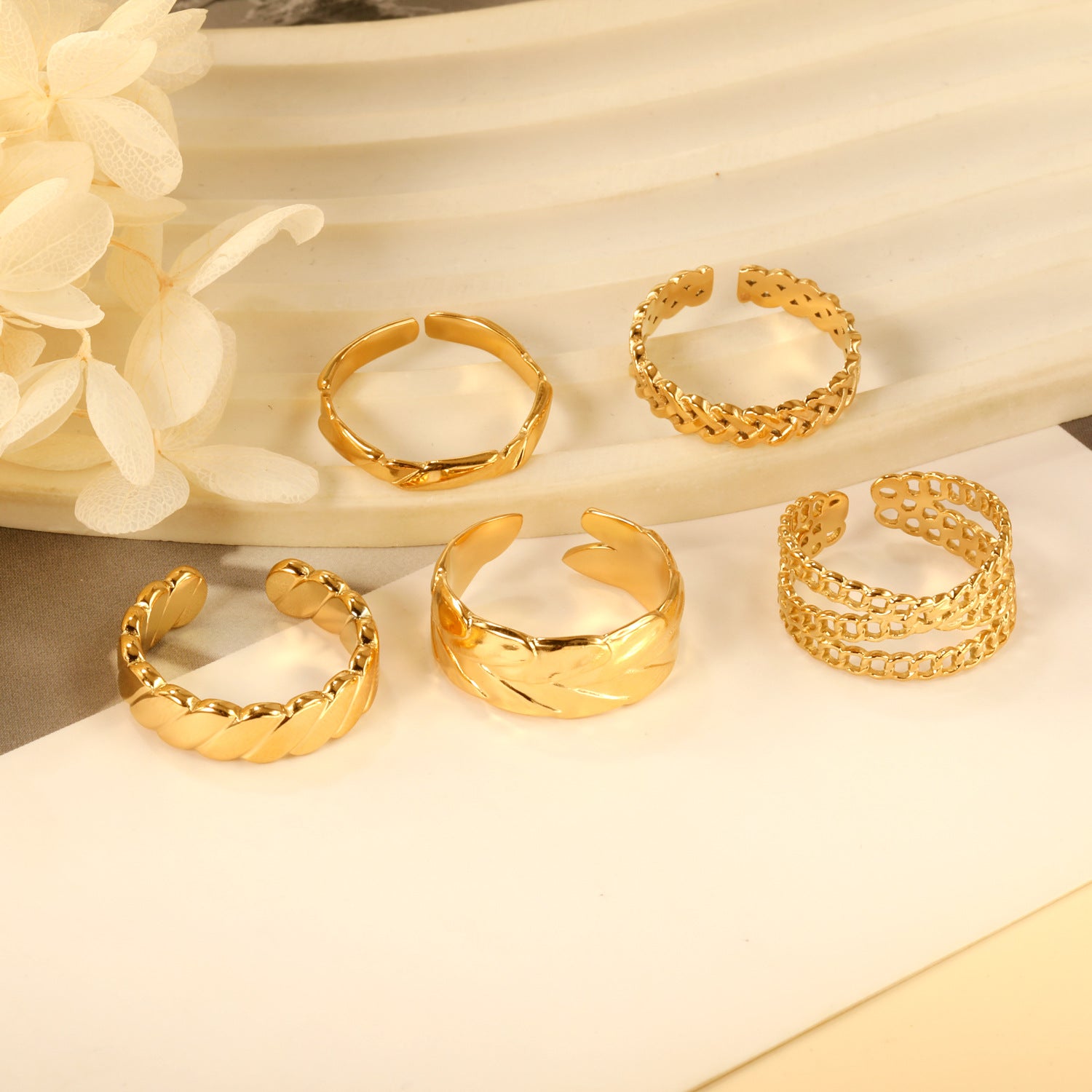 Damen stilvoller, eleganter Ring mit geschwungenem Design Shop Nory